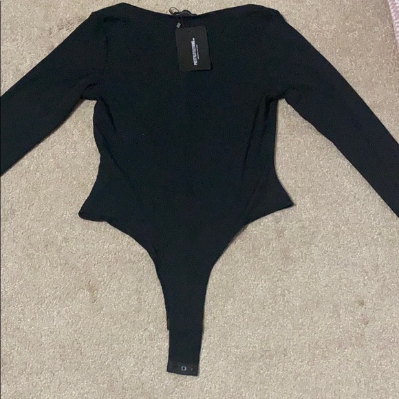 Black Ribbed Long-Sleeve Shape Bodysuit - Picture 6 of 13